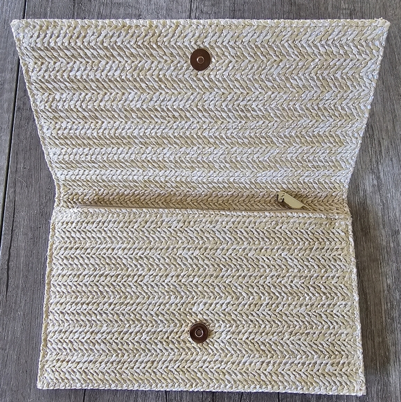 Dior Raffia Pouch - Picture 4 of 4